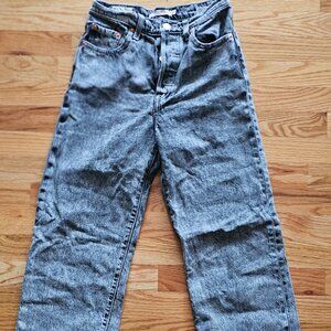 Grey Acid Wash High Waisted Ankle Levi's Jean Size 25 Small